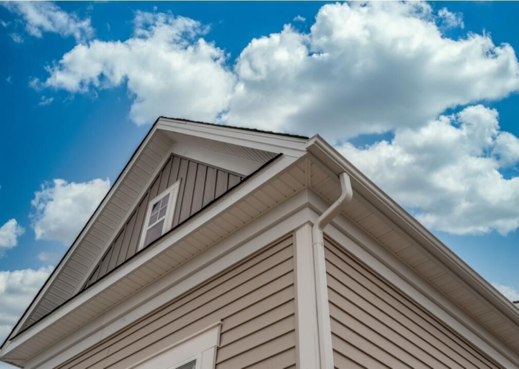 #6. Siding replacement (vinyl)